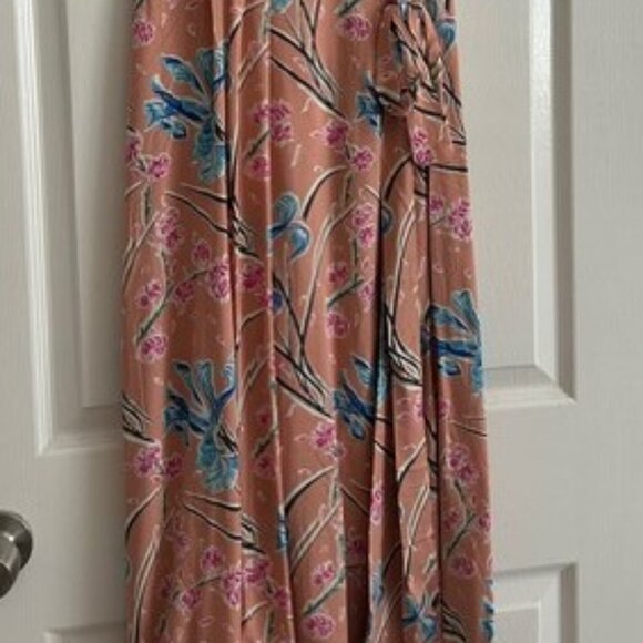 Joanie x Horrockses Dress in Harlow Iris Print - Picture 3 of 9